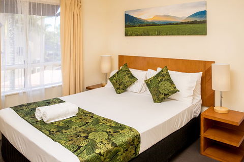 The Lakes Cairns Resort - Accommodation 4U 9