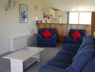 Penguin Mews - Accommodation 4U 0