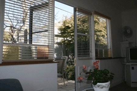 Quinton House - Accommodation 4U 2