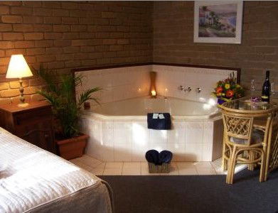 Albury Classic Motor Inn - Accommodation 4U 1