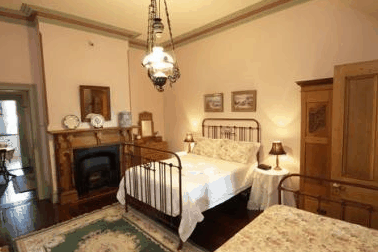 Fremantle Colonial Accommodation - Accommodation 4U 3