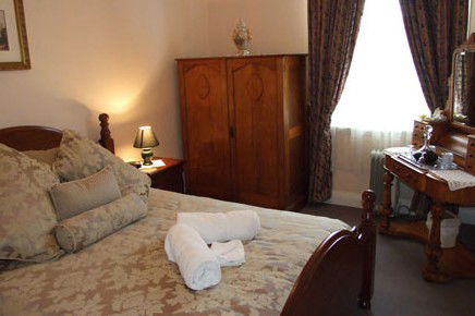 Beaufort House - Accommodation 4U 1