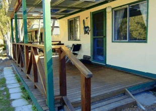 Peaceful Bay Chalets - Accommodation 4U