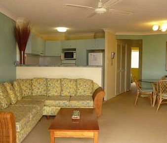 Kirra Palms Holiday Apartments - Accommodation 4U 2