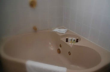 Oasis By The Lake - Accommodation 4U 4