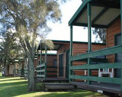 Oasis By The Lake - Accommodation 4U 5