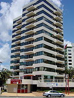 Beachfront Towers - Accommodation 4U 0