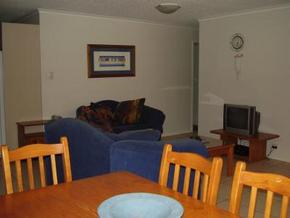Beachfront Towers - Accommodation 4U 4