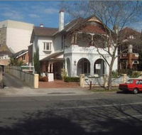 Mclaren Hotel - Accommodation 4U