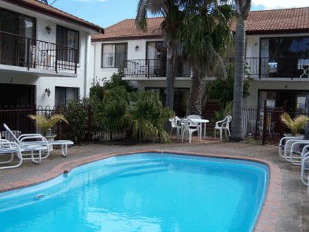 Peninsular Apartments - Accommodation 4U