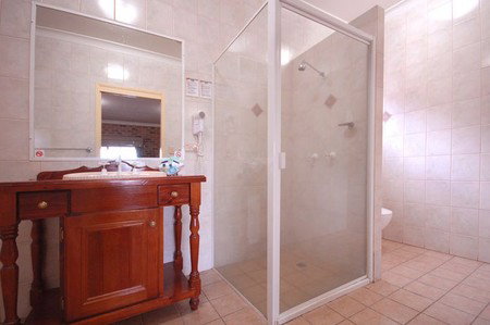 Country Gardens Motor Inn - Accommodation 4U 1