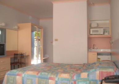 Golden Sands Motor Inn - Accommodation 4U 3