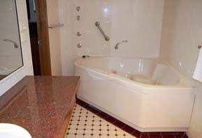Queensgate Motel - Accommodation 4U 1