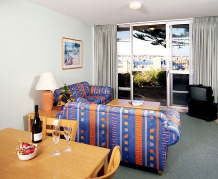 Quest Harbour Village - Accommodation 4U 1