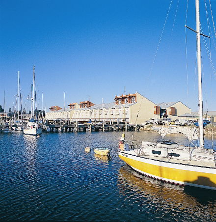 Quest Harbour Village - Accommodation 4U 4