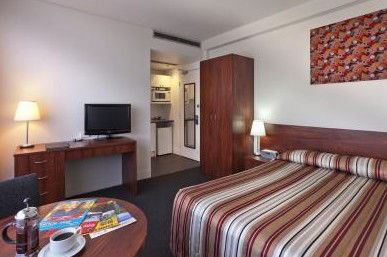 Macleay Serviced Apartment Hotel - Accommodation 4U 1