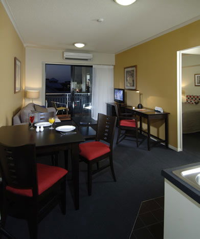 Central Brunswick Apartment Hotel - Accommodation 4U 2