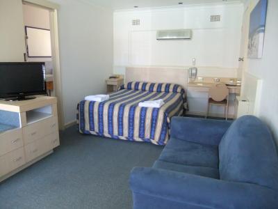 Country Comfort Cowra Countryman Motor Inn - Accommodation 4U 2