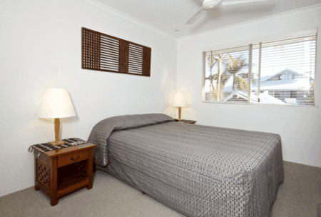 Pelican Beach Resort - Accommodation 4U 1