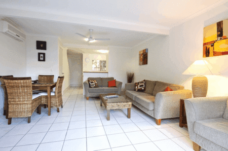 Pelican Beach Resort - Accommodation 4U 3