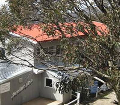 Avalanche Ski Lodge - Accommodation 4U 1