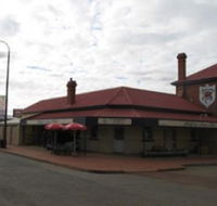 Bedford Arms Hotel - Accommodation 4U