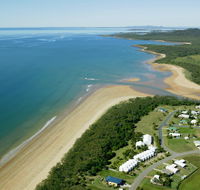 SeaEagles Beach Resort - Accommodation 4U