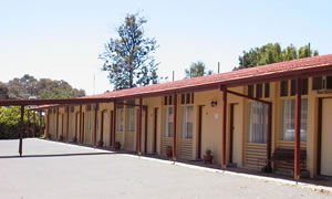 Golden Hills Motel - Accommodation 4U 0