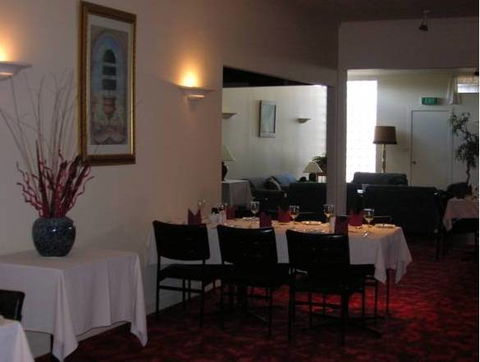 Peninsula Motor Inn And Tyabb Fly Inn - Accommodation 4U 2