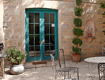 Mallyons Executive Villas - Accommodation 4U