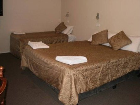 Colonial Village Motel - Accommodation 4U 4