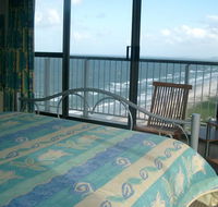 Golden Sands Holiday Apartments - Accommodation 4U