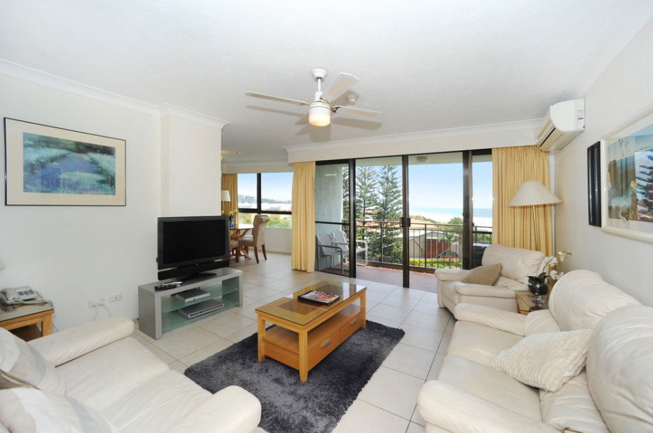 Palm Beach QLD Accommodation 4U
