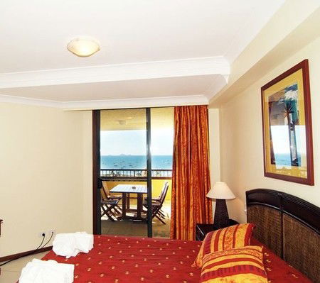 Waters Edge Resort - Accommodation 4U 3