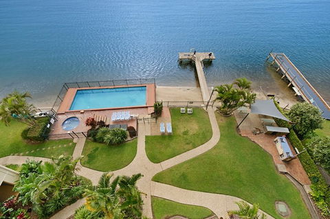 Banyandah Towers - Accommodation 4U 1