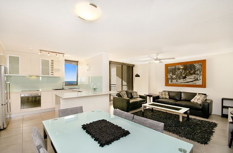 Banyandah Towers - Accommodation 4U 3