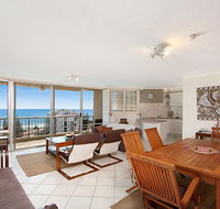 Rainbow Commodore Holiday Apartments - Accommodation 4U