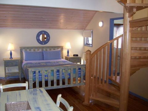 Rayville Boat Houses - Accommodation 4U 2