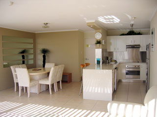 Beachfront Towers - Accommodation 4U 9