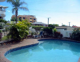 Estoril On Moffat Holiday Apartments - Accommodation 4U 1