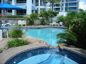 Estoril On Moffat Holiday Apartments - Accommodation 4U 4