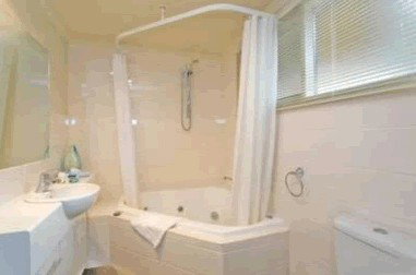 Whitecrest Great Ocean Road Resort - Accommodation 4U 3