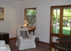 Nthaba Cottage - Accommodation 4U 3