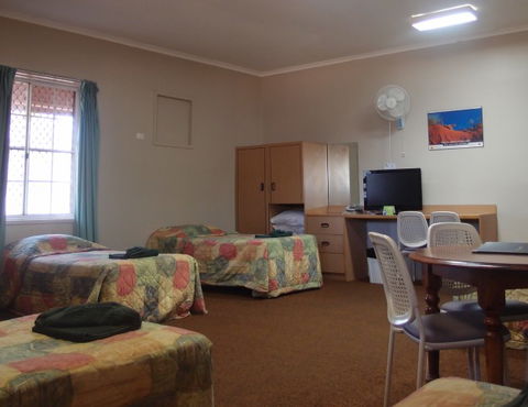 Bluestone Motor Inn - Accommodation 4U 1