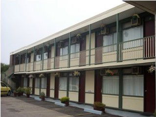 Beach Motor Inn - Accommodation 4U 1