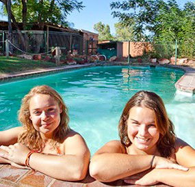 Toddy's Backpackers Resort - Accommodation 4U 1