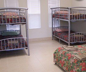 Toddy's Backpackers Resort - Accommodation 4U 2