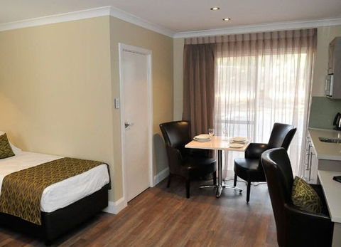 Bentley Motel - Accommodation 4U 3