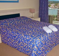 Surfers Mayfair - Accommodation 4U