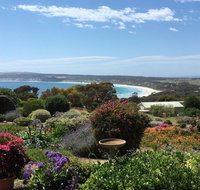 Emu Bay Holiday Homes - Accommodation 4U